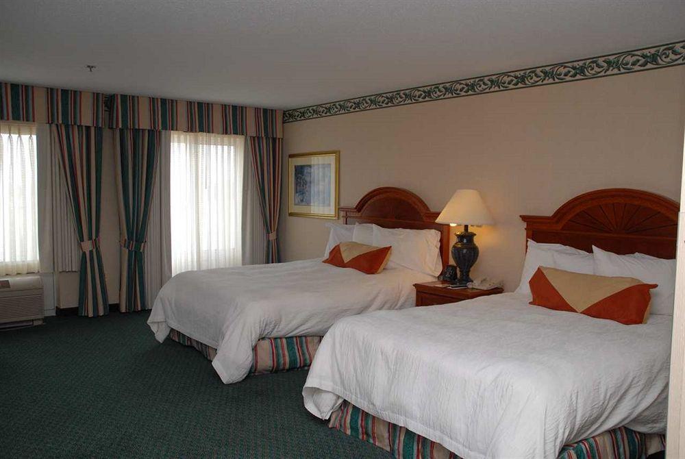 Hilton Garden Inn Честертон Номер фото