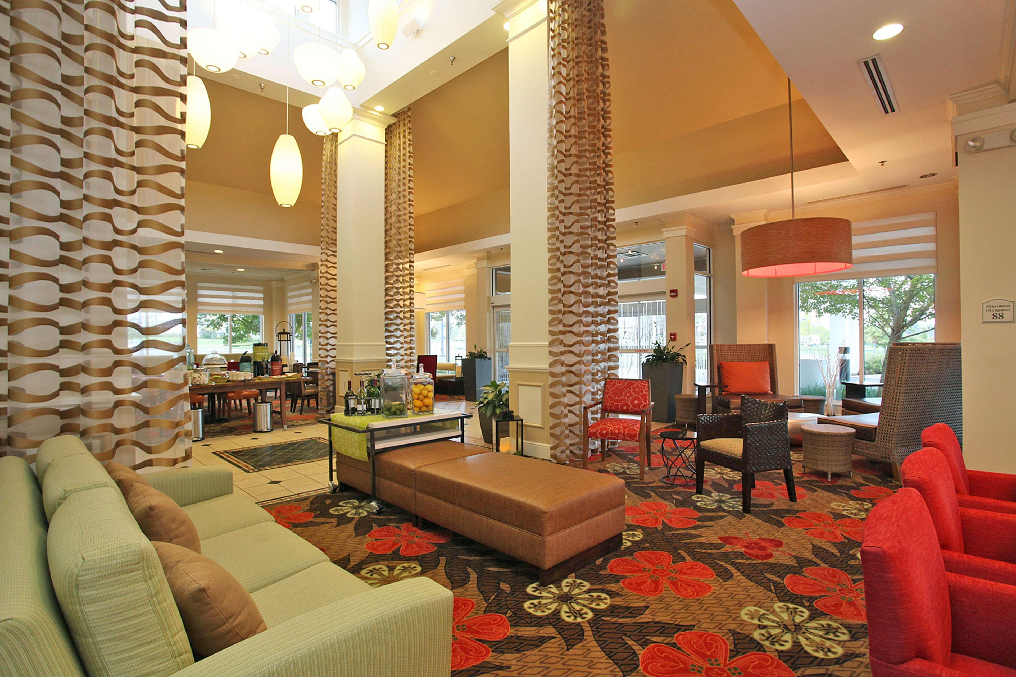 Hilton Garden Inn Честертон Екстер'єр фото