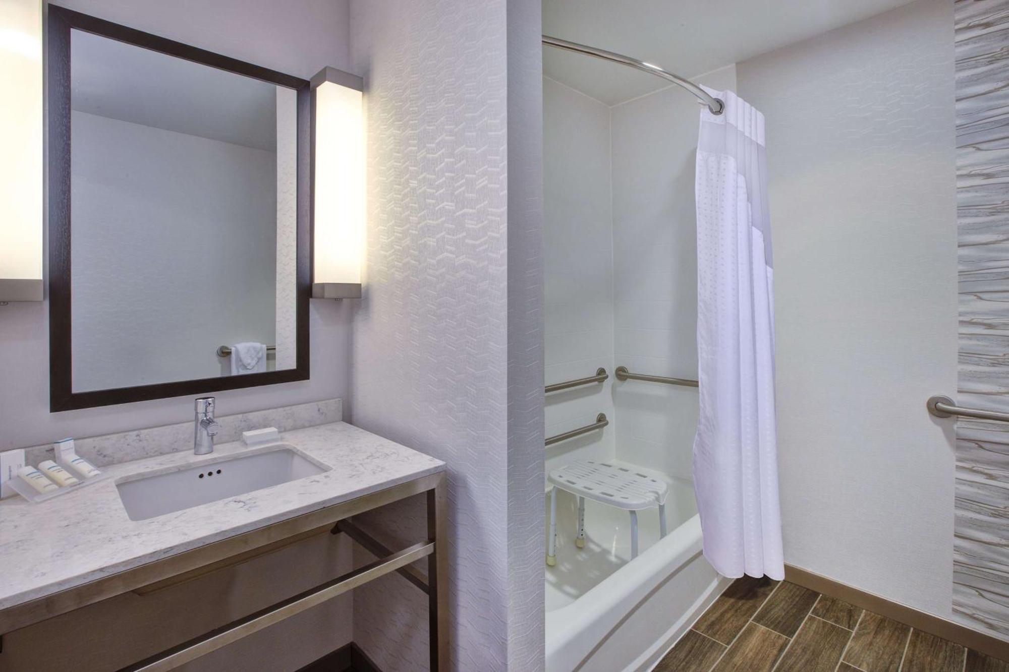 Hilton Garden Inn Честертон Екстер'єр фото