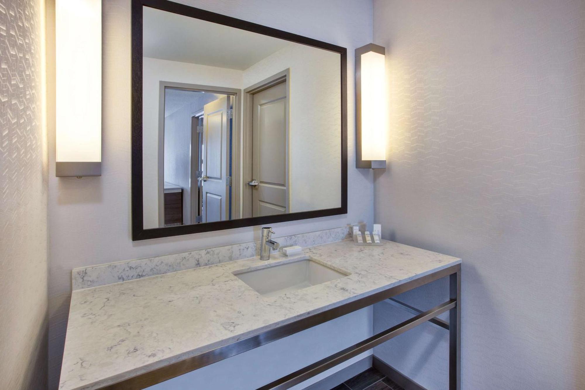 Hilton Garden Inn Честертон Екстер'єр фото
