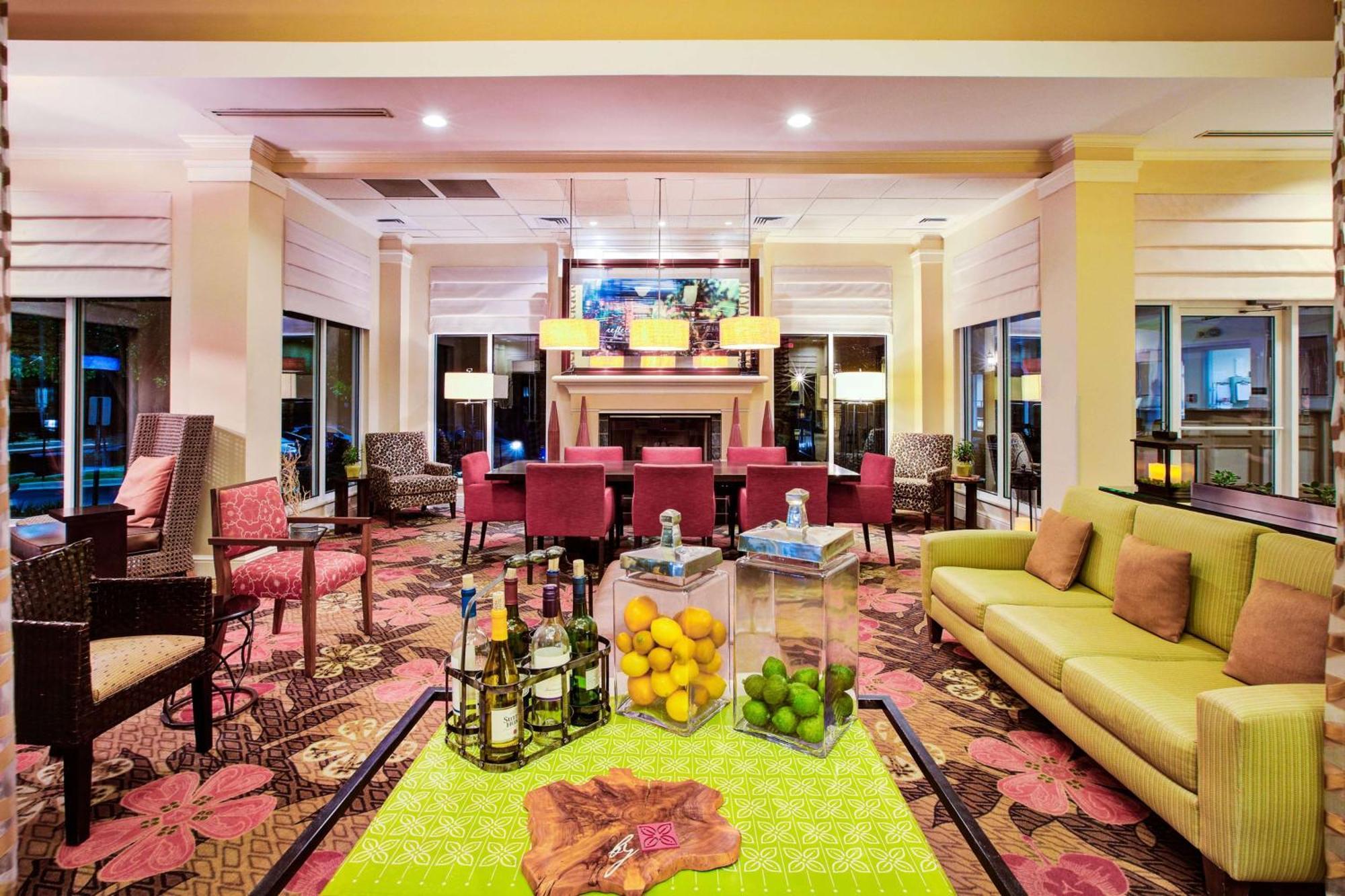 Hilton Garden Inn Честертон Екстер'єр фото