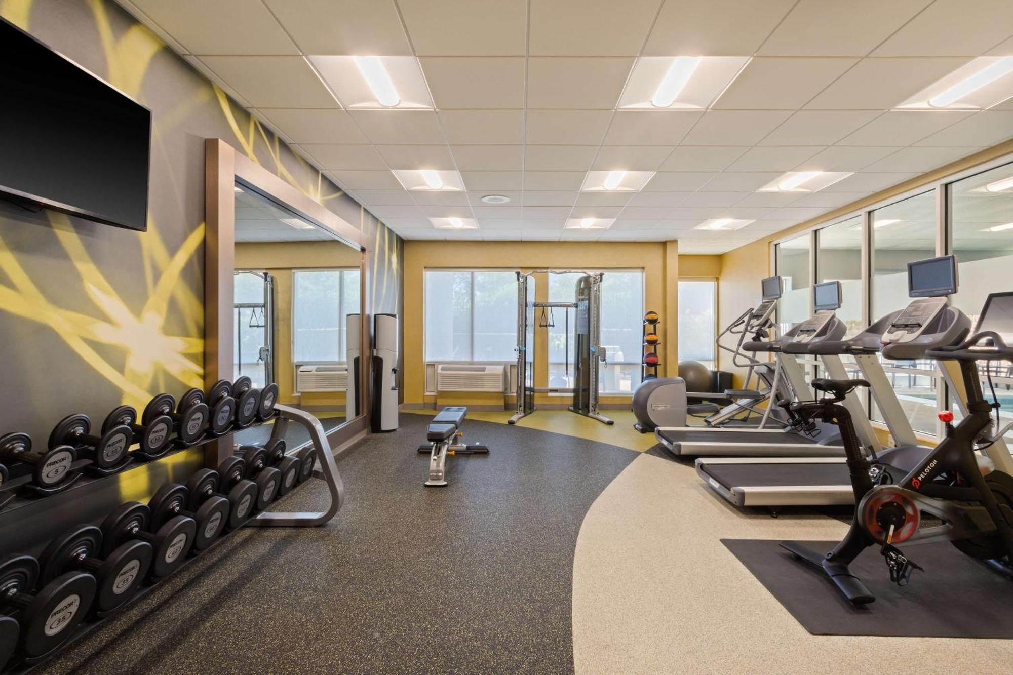 Hilton Garden Inn Честертон Екстер'єр фото